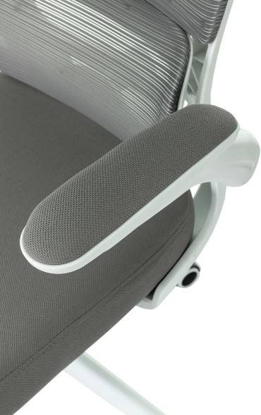 Кресло руководителя Бюрократ Sigma WH 1 серый сетка/ткань крестов. пластик пластик белый